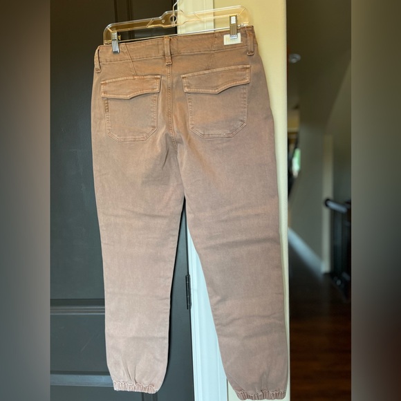 𝐍𝐖𝐎𝐓 𝐏𝐚𝐢𝐠𝐞 𝐌𝐚𝐲𝐬𝐥𝐢𝐞 𝐉𝐨𝐠𝐠𝐞𝐫 - Picture 3 of 13